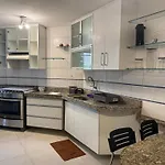 Apartamento Espacoso E Confortavel Ideal Para Familias!