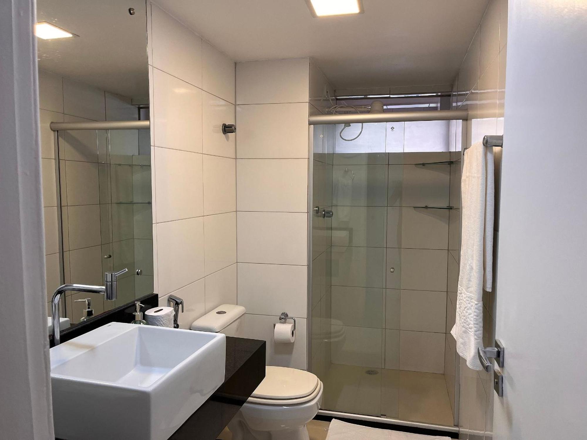 Apartamento Espacoso E Confortavel Ideal Familias! *